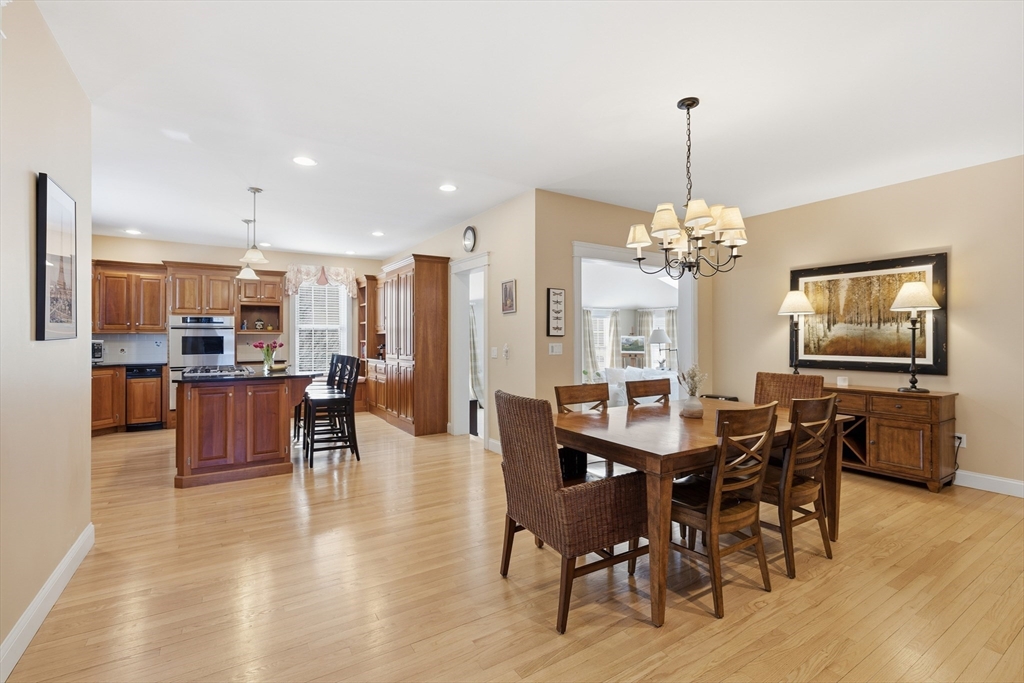 27 Summerfield Road Amherst, MA 01002 - Photo 9 of 42