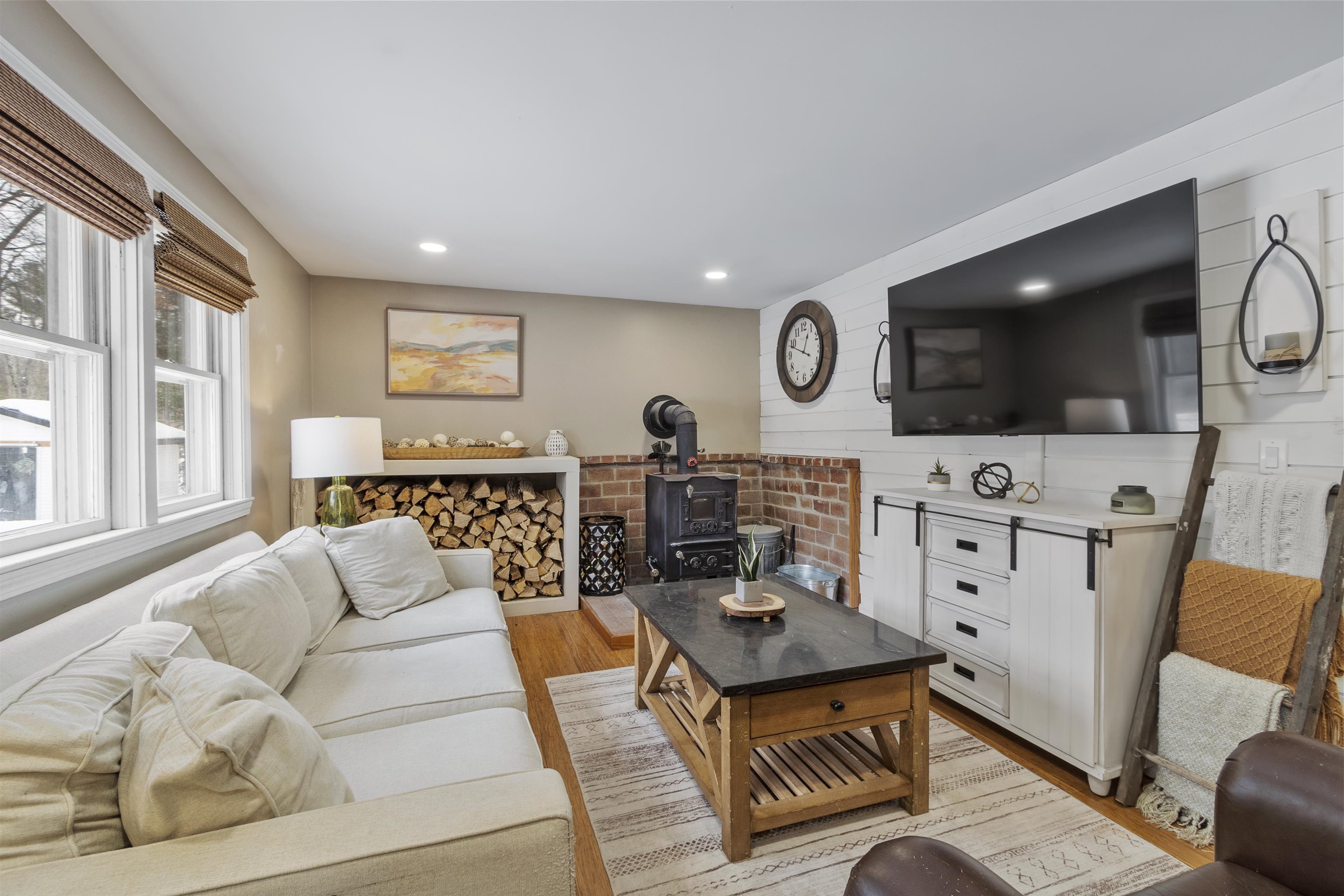 16 Dogtown Road Exeter, NH 03833 - Photo 13 of 40