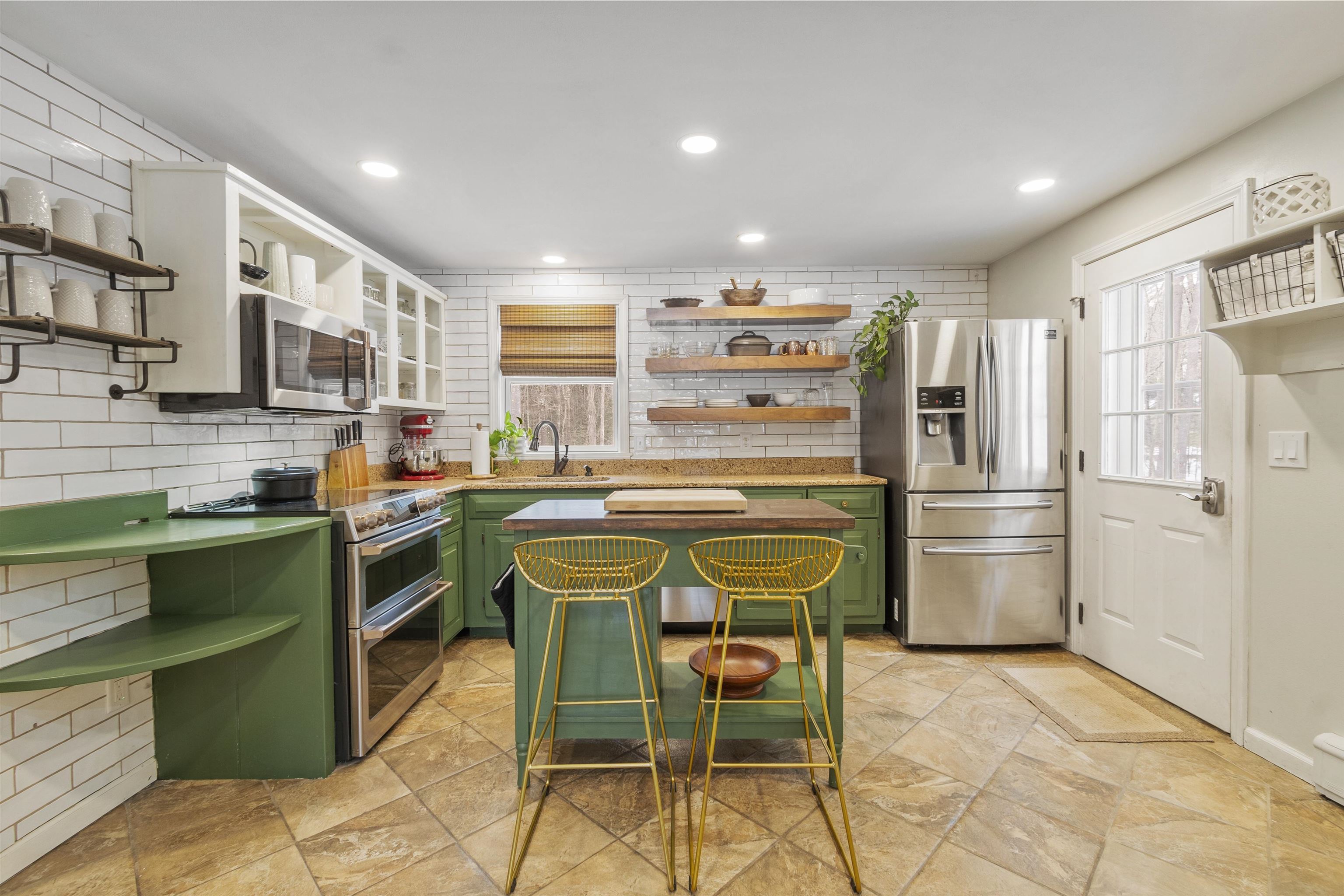 16 Dogtown Road Exeter, NH 03833 - Photo 17 of 40