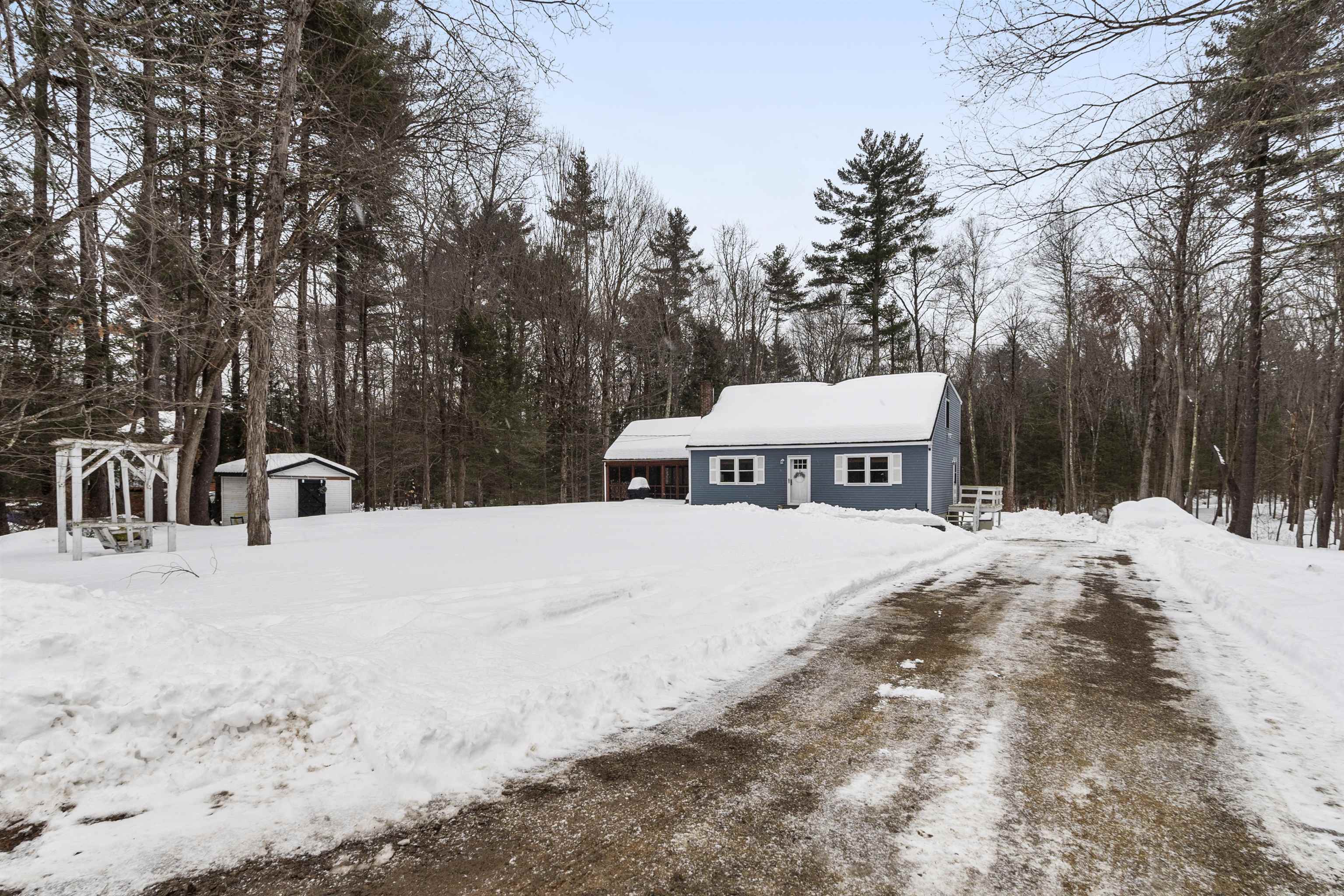 16 Dogtown Road Exeter, NH 03833 - Photo 2 of 40