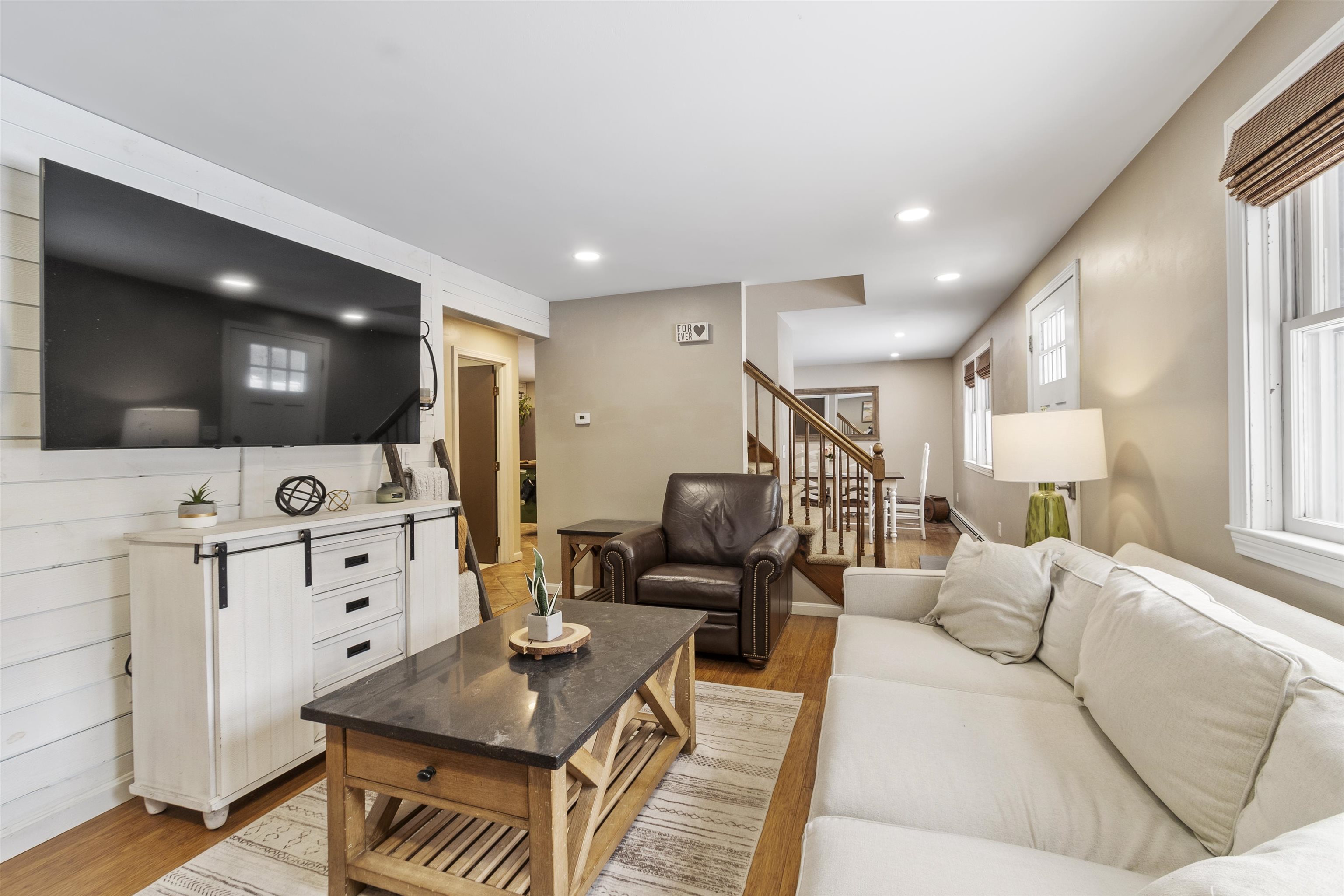 16 Dogtown Road Exeter, NH 03833 - Photo 4 of 40