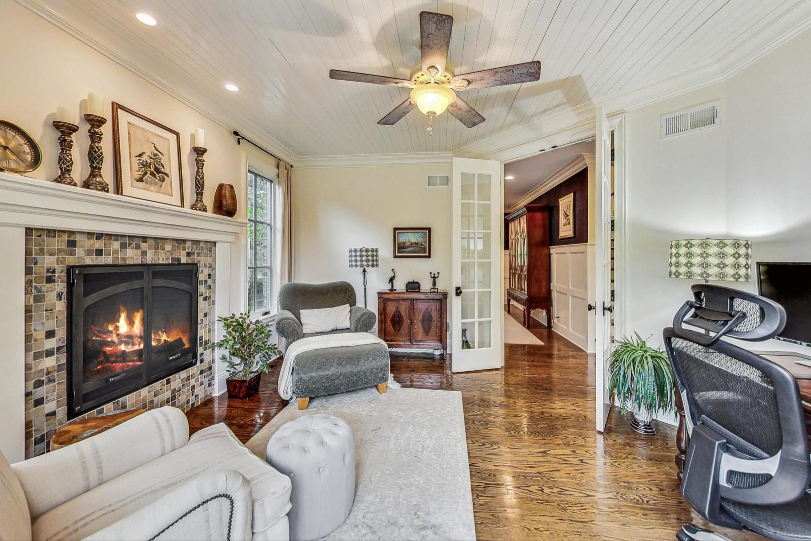 1465 Glenview Road Glenview, IL 60025 - Photo 13 of 31 Gallery Image 13