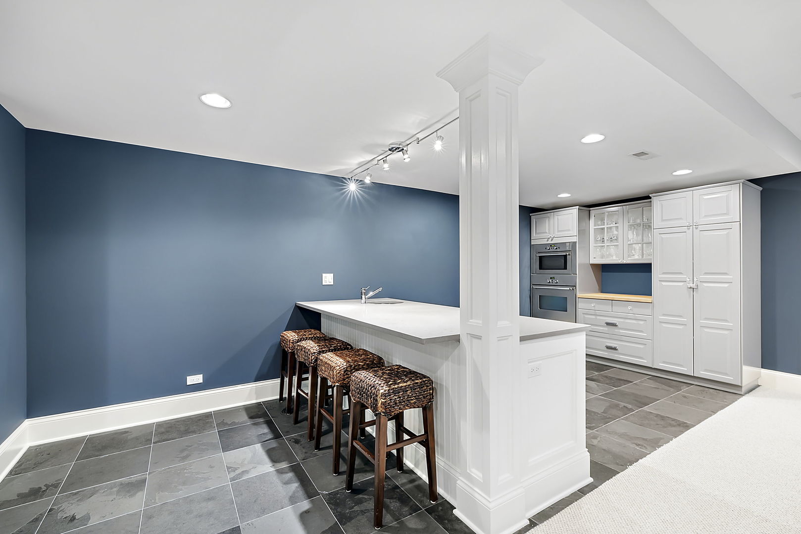 1465 Glenview Road Glenview, IL 60025 - Photo 24 of 31 Gallery Image 24