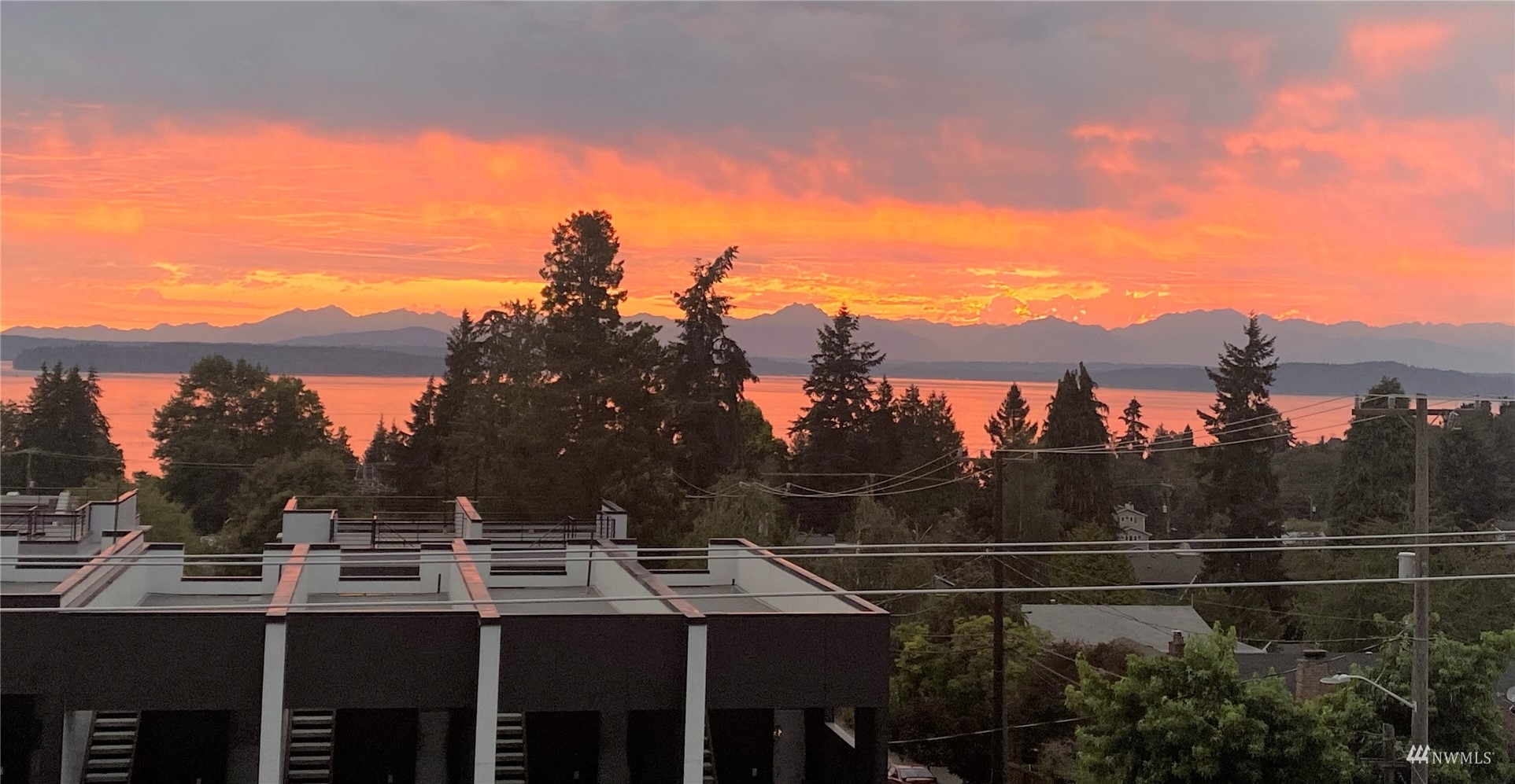 4209 Southwest Frontenac Street Seattle, WA 98136 - Photo 32 of 36 a view of outdoor space and city view