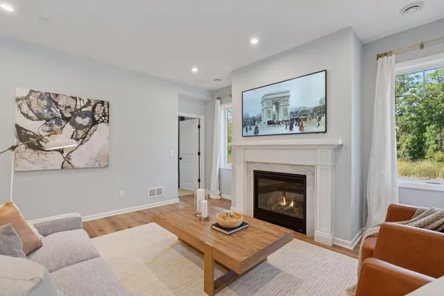 $3,600 | 20076 80th Avenue, Hamel, MN 55340