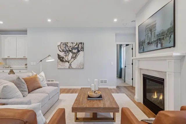 $3,600 | 20076 80th Avenue, Hamel, MN 55340