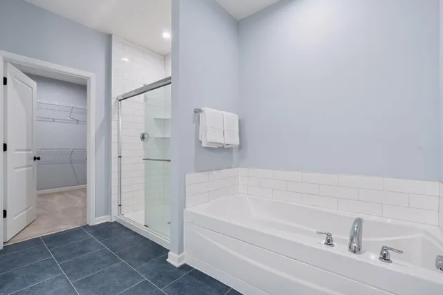 $3,600 | 20076 80th Avenue, Hamel, MN 55340