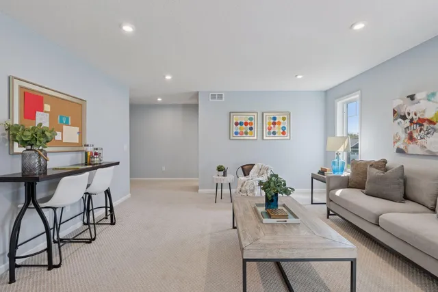 $3,600 | 20076 80th Avenue, Hamel, MN 55340