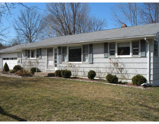 105 Bemis Road Holyoke, MA 01040 - Photo 3 of 18