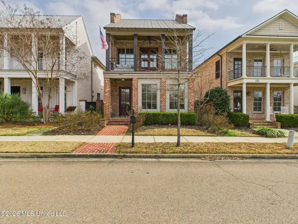 $799,000 | 310 Eastpark Street, Ridgeland, MS 39157