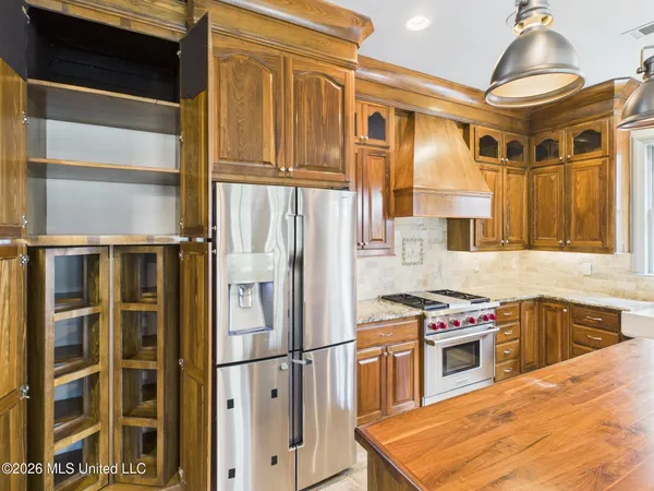 $799,000 | 310 Eastpark Street, Ridgeland, MS 39157
