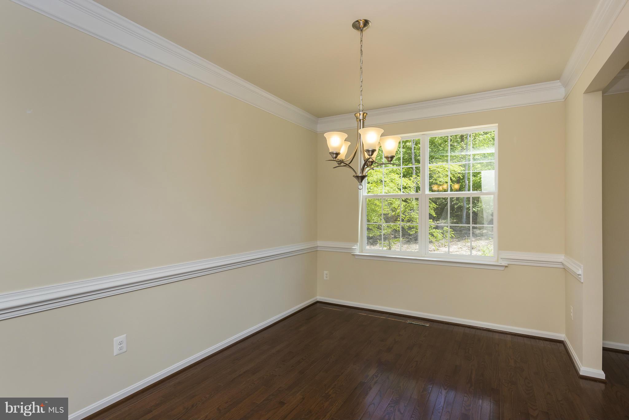 8674 Pine Road Jessup, MD 20794 - Photo 6 of 27 Dining Room