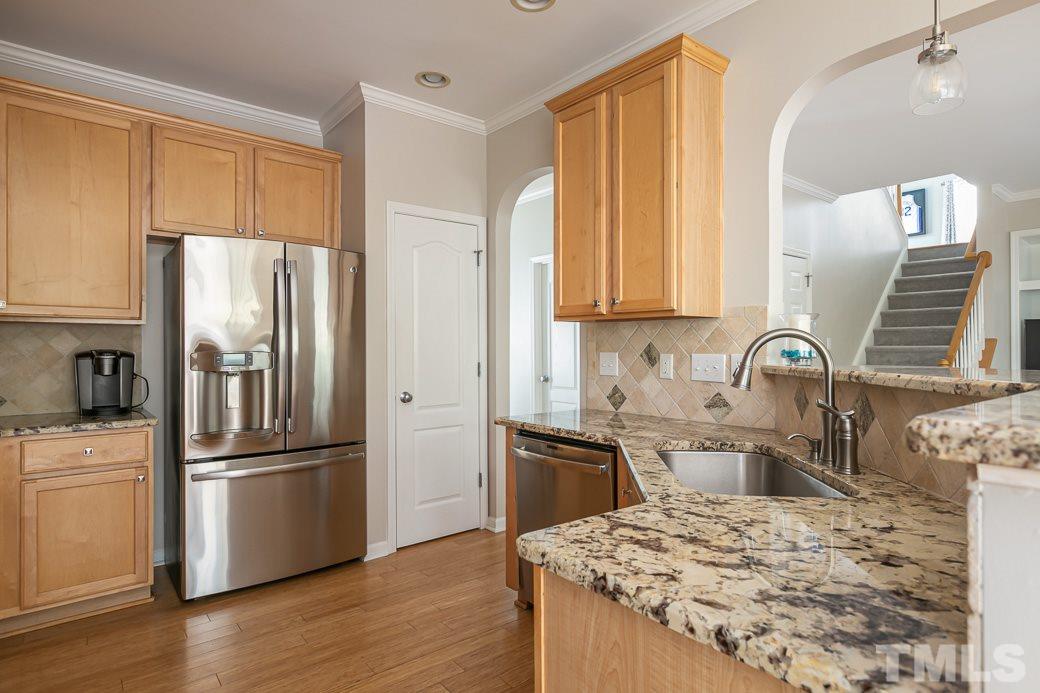 3208 Enchanting Way Raleigh, NC 27616 - Photo 6 of 30