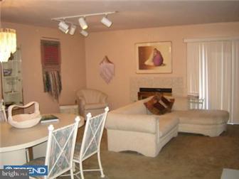 2003 Chippewa Ridge Ambler, PA 19002 - Photo 4 of 12 Gallery Image 4
