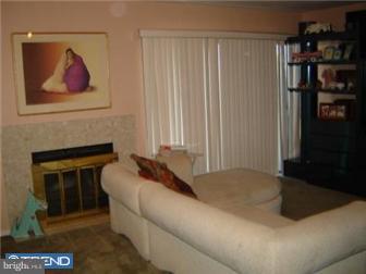 2003 Chippewa Ridge Ambler, PA 19002 - Photo 6 of 12 Gallery Image 6