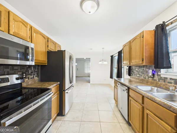 $215,000 | 4464 Winchester Hills Way, Birmingham, AL 35215