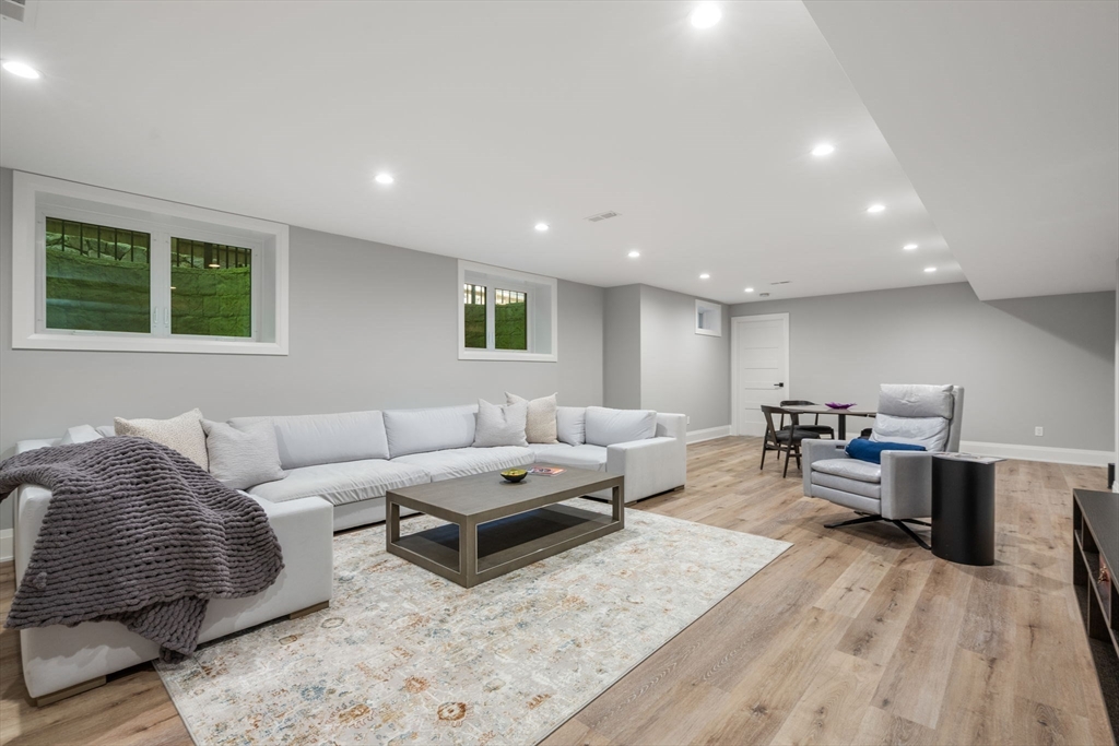1058 Beacon Street, Unit 2 Newton, MA 02459 - Photo 31 of 40
