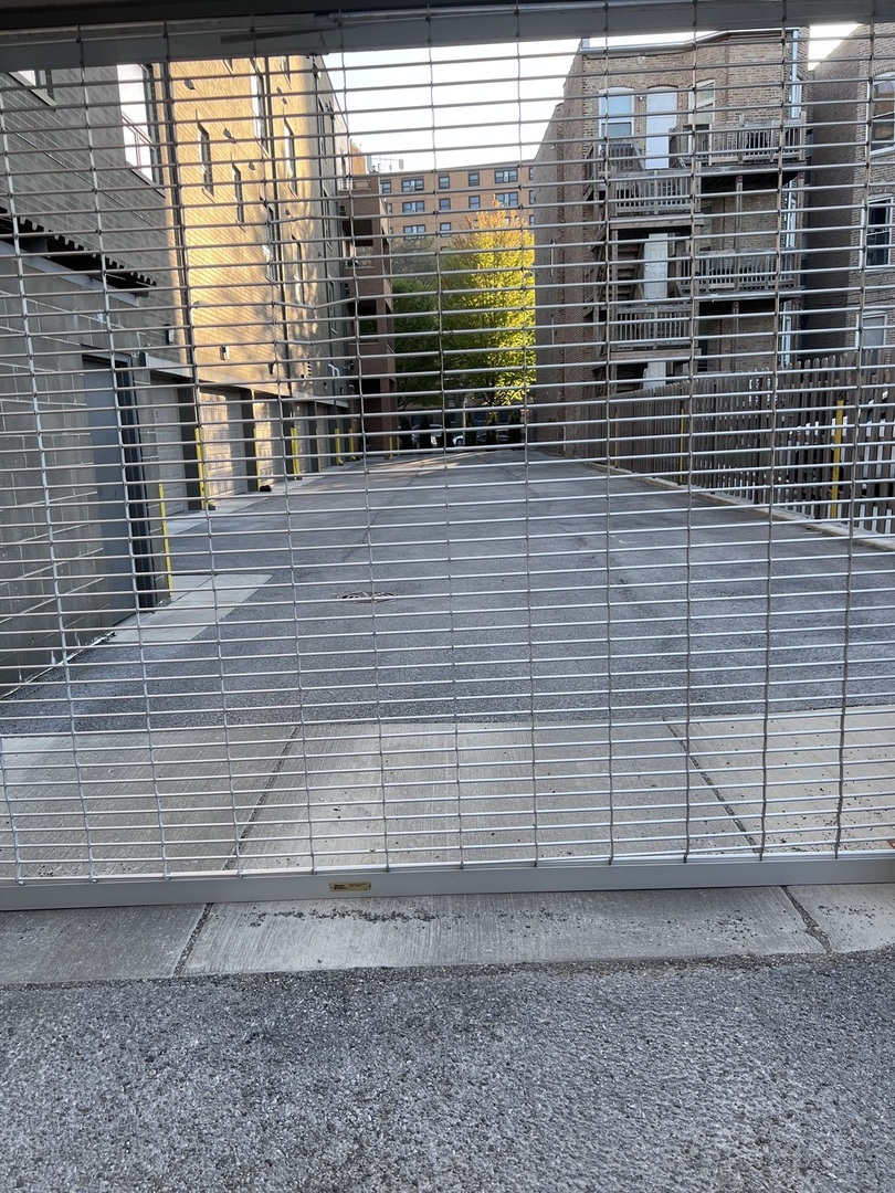 1208 East 64th Street, Unit 2B Chicago, IL 60637 - Photo 19 of 19 a view of a brick building