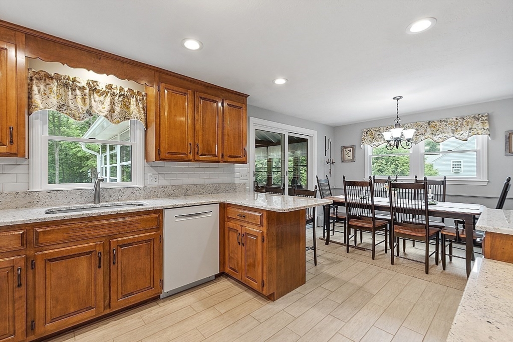 109 Townsend Street Pepperell, MA 01463 - Photo 26 of 39