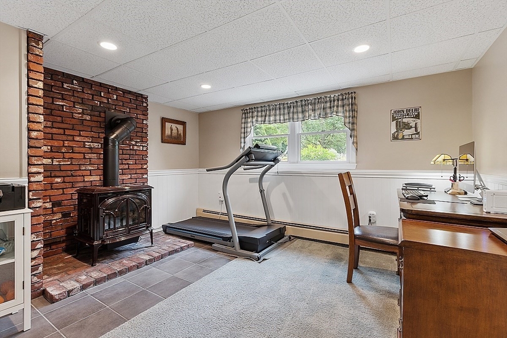 109 Townsend Street Pepperell, MA 01463 - Photo 31 of 39