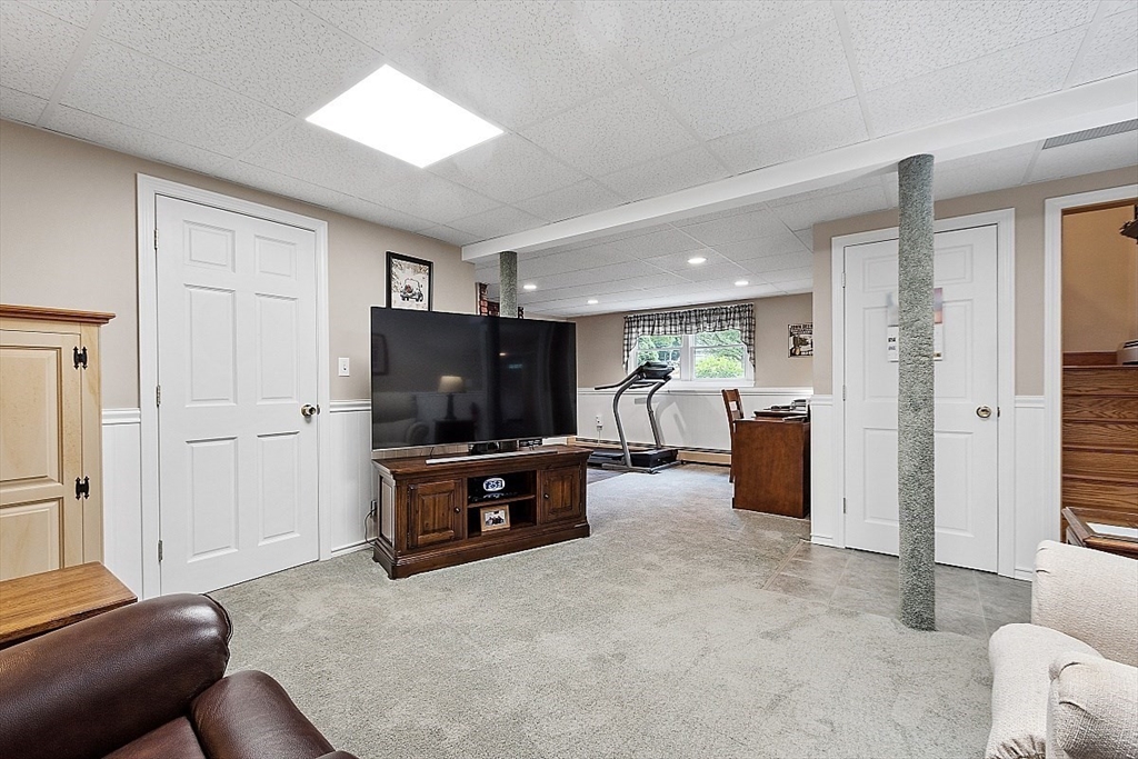 109 Townsend Street Pepperell, MA 01463 - Photo 35 of 39