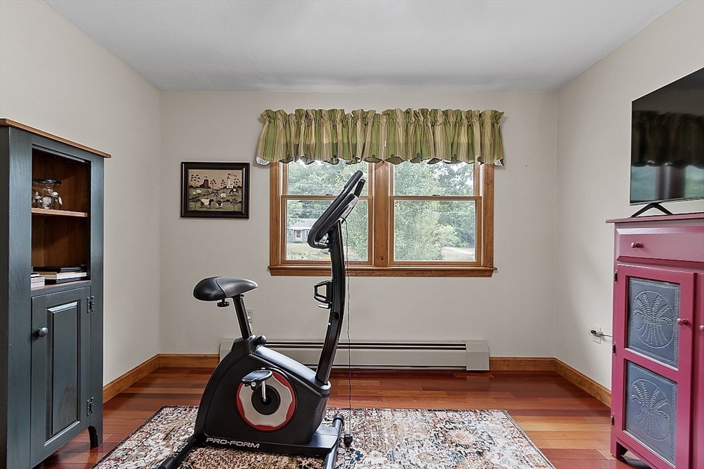 109 Townsend Street Pepperell, MA 01463 - Photo 37 of 39