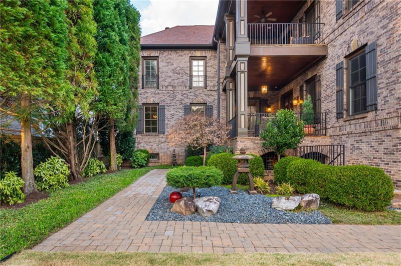 1098 Wimberly Road Northeast Atlanta, GA 30319 - Photo 2 of 31