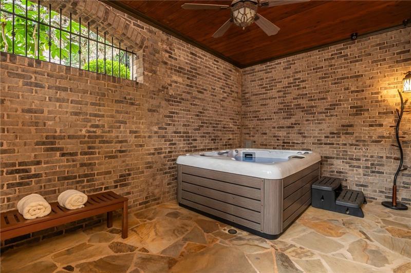 1098 Wimberly Road Northeast Atlanta, GA 30319 - Photo 26 of 31