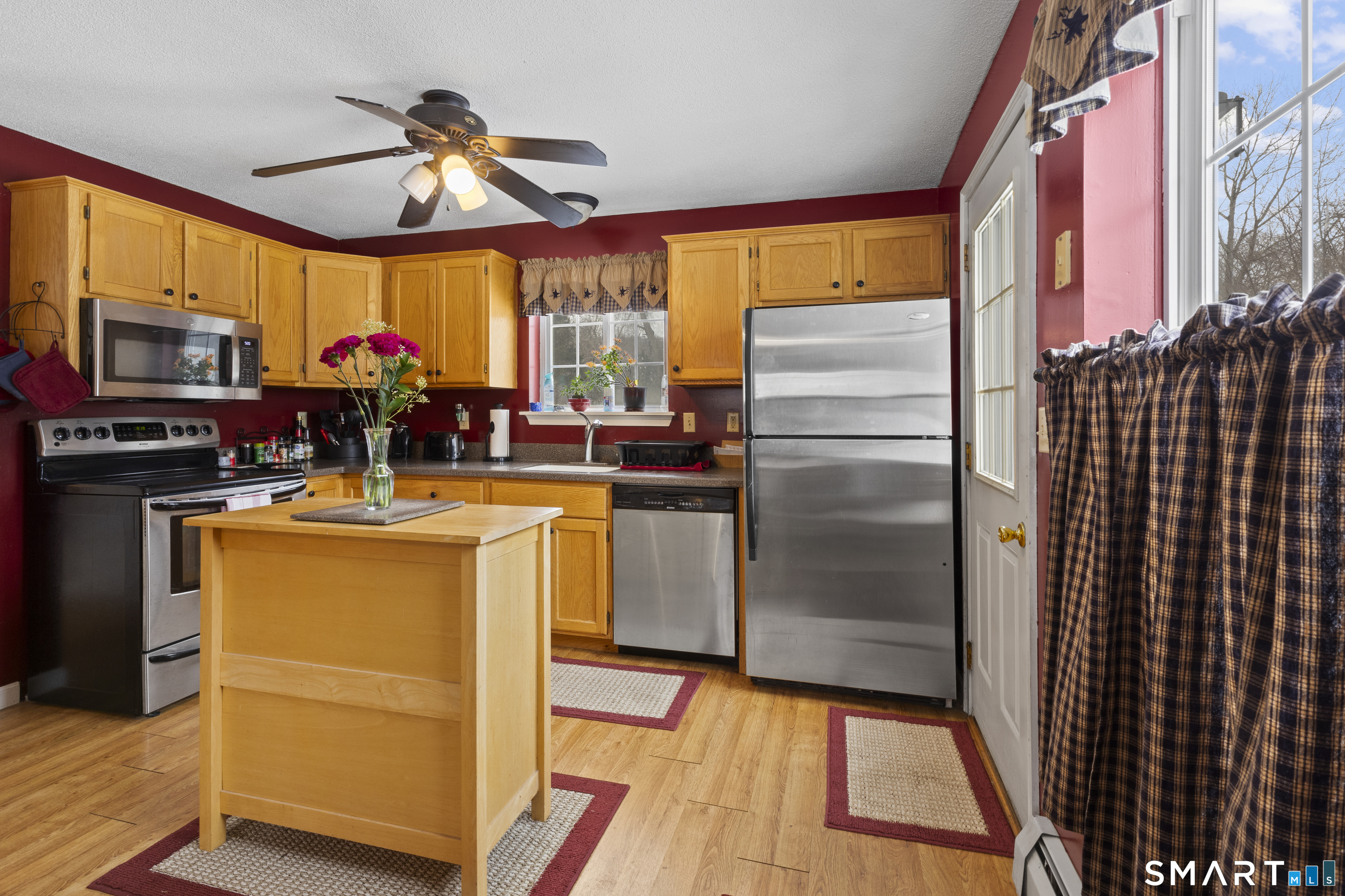 23 Melinda Terrace Killingly, CT 06239 - Photo 6 of 28