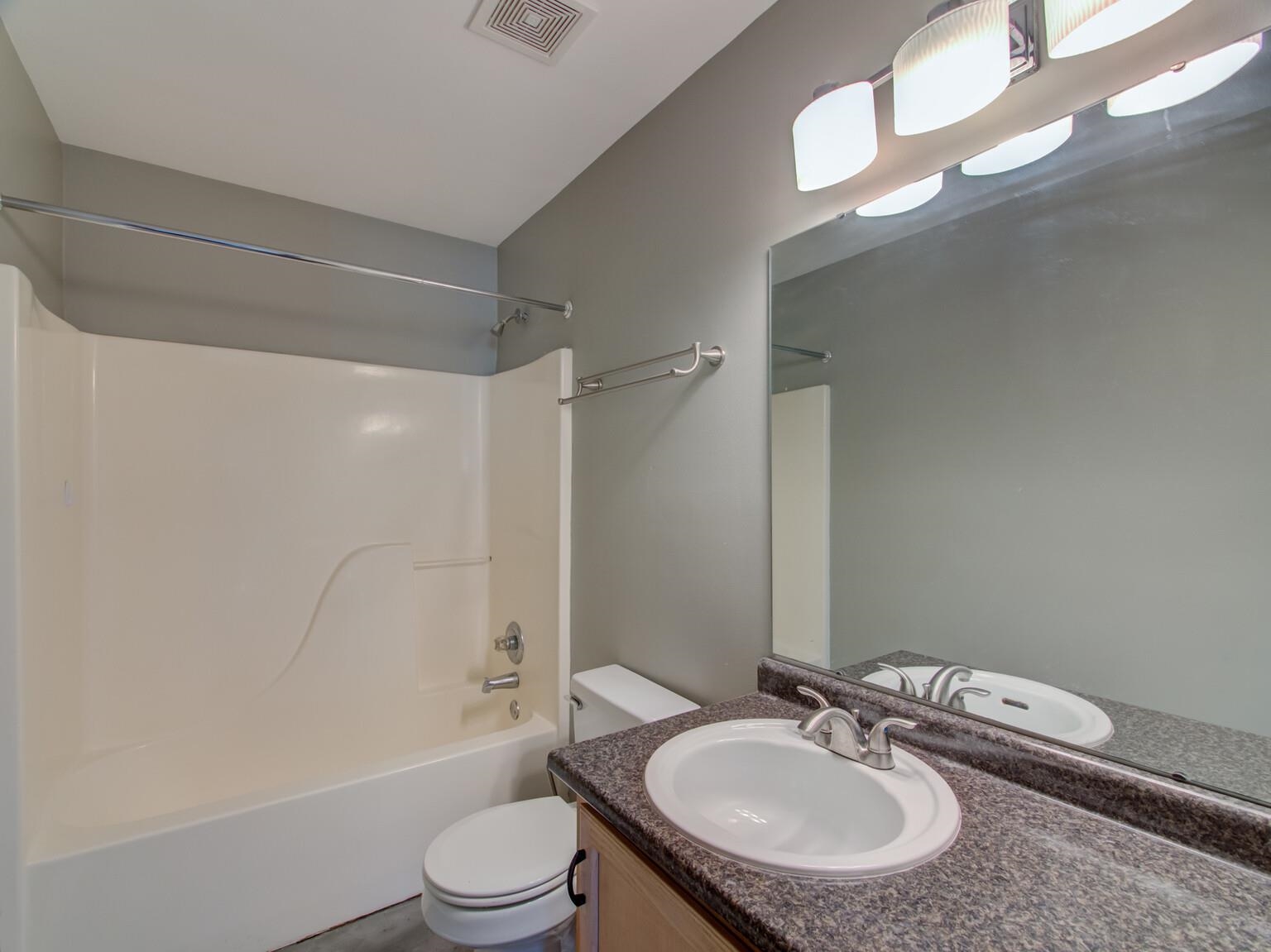 12369 Morning Dew Street Foley, AL 36535 - Photo 17 of 20 Bathroom
