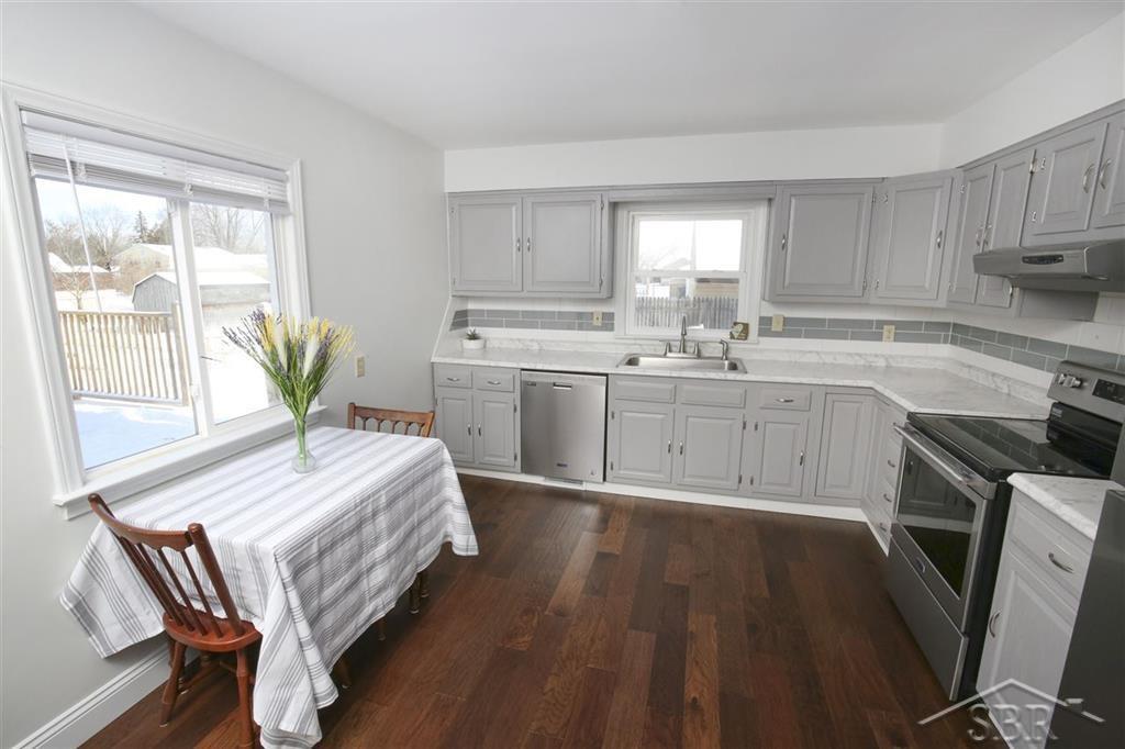 2526 West North Union Road Midland, MI 48642 - Photo 8 of 31 50033932-7.JPG