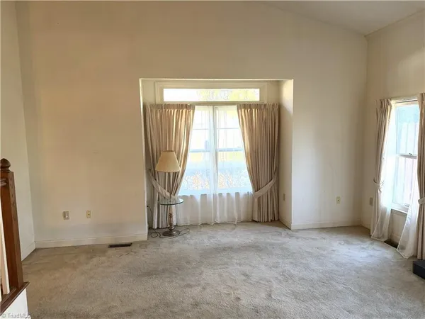 $220,000 | 1806 Oakcrest Court, Winston-Salem, NC 27106