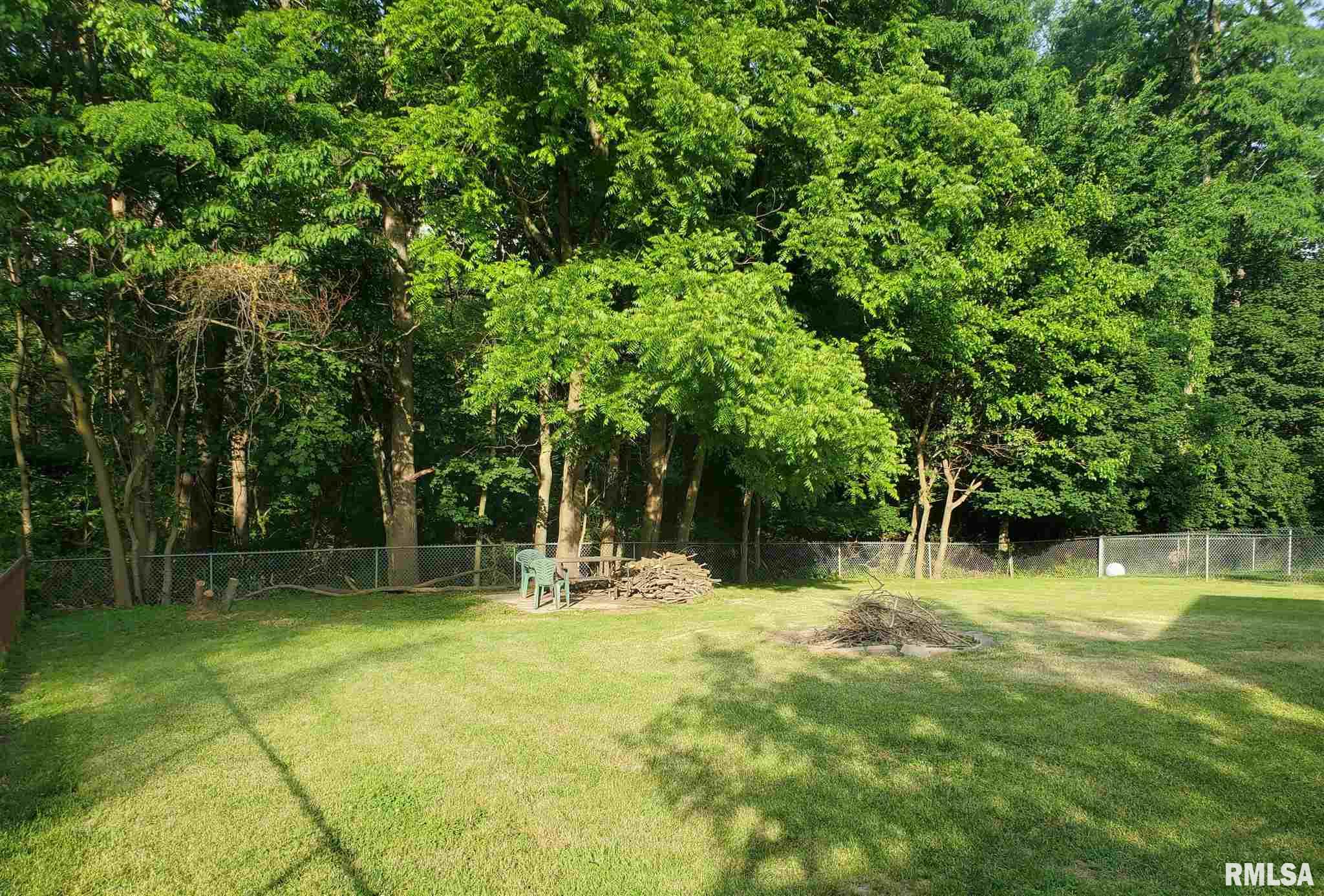 107 Logan Road Marquette Heights, IL 61554 - Photo 11 of 11 Gallery Image 11