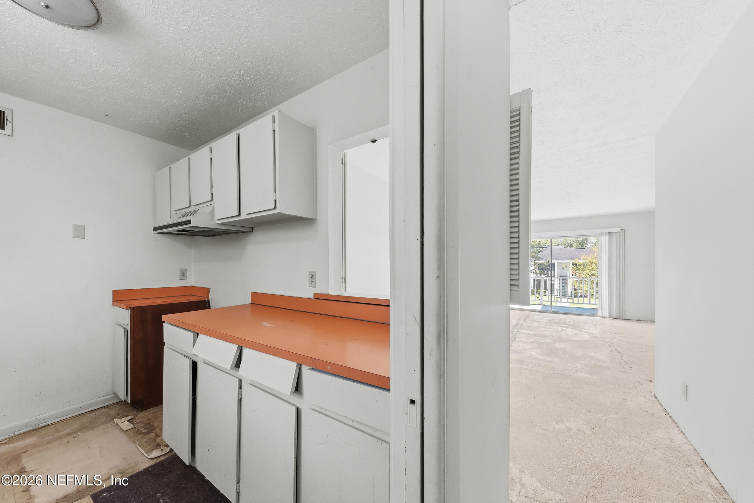 4358 Timuquana Road, Unit 187 Jacksonville, FL 32210 - Photo 18 of 28 Kitchen 2