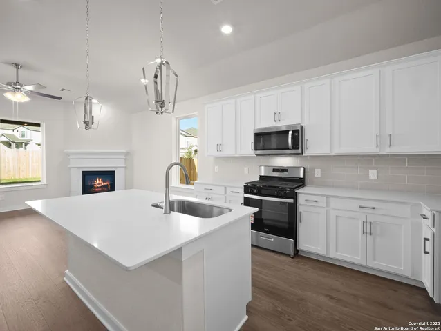 $329,555 | 2526 Seabream Drive, San Antonio, TX 78253