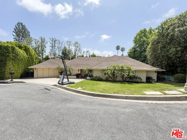 $19,500 | 1094 Garden Lane, Beverly Hills, CA 90210