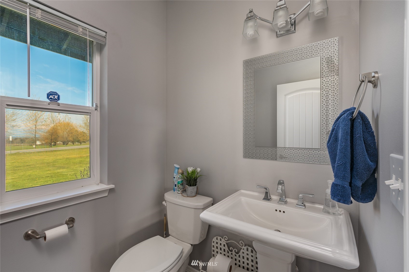 1404 Crosby Road Oak Harbor, WA 98277 - Photo 16 of 40 Gallery Image 16