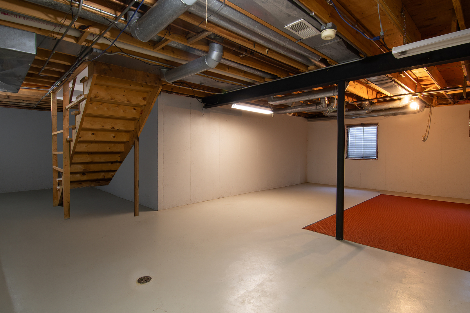 567 Roxbury Drive Naperville, IL 60565 - Photo 27 of 36 a view of an empty room