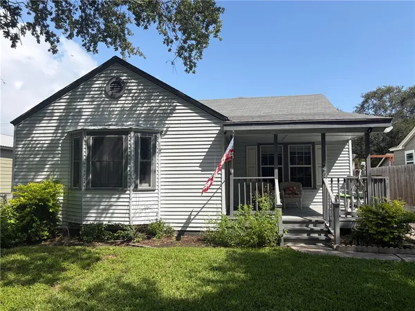 $1,495 | 440 Naples Street, Corpus Christi, TX 78404