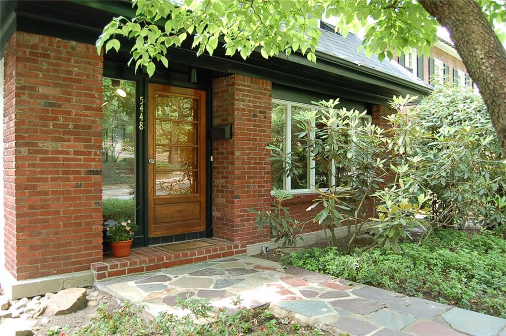 5448 Kipling Road Pittsburgh, PA 15217 - Photo 3 of 25 Gallery Image 3