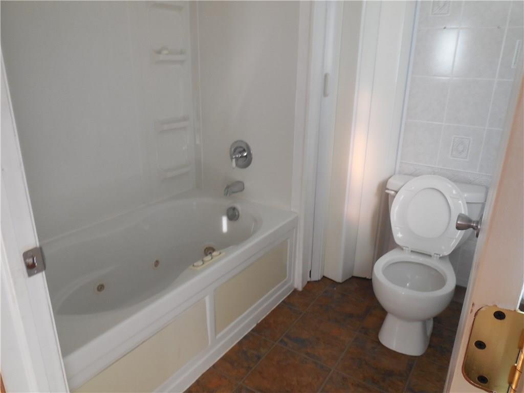 933 Liberty Street McKees Rocks, PA 15136 - Photo 14 of 16