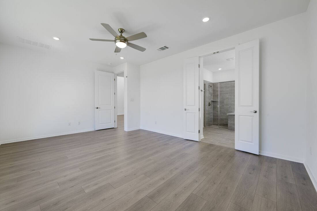 121 Ash Juniper Road Georgetown, TX 78633 - Photo 12 of 28 121 Ash Juniper Rd - Ready Now!