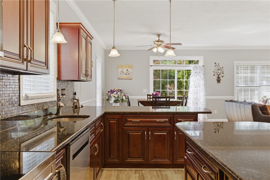 164 Bear Hill Road, Unit 35 Cumberland, RI 02864 - Photo 14 of 44