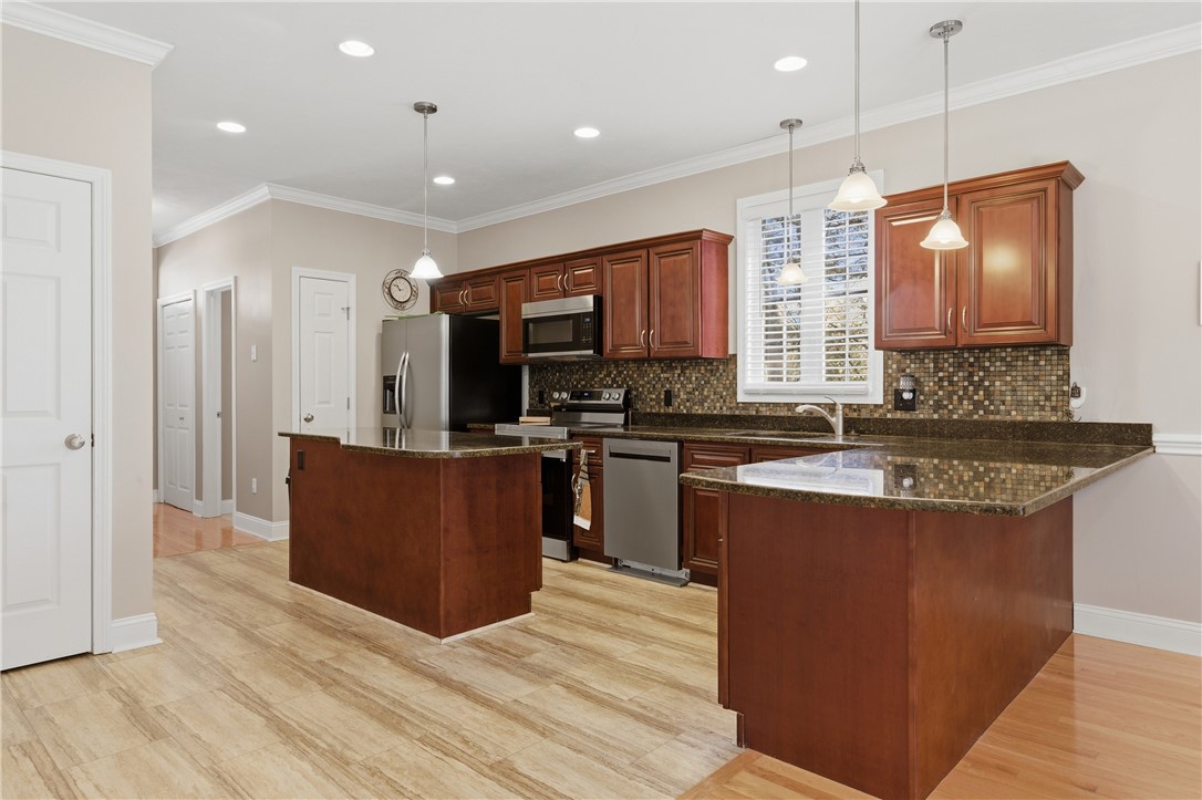 164 Bear Hill Road, Unit 35 Cumberland, RI 02864 - Photo 16 of 44