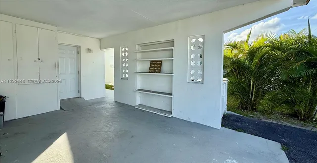 $299,999 | 5030 Northwest 42nd Street, Lauderdale Lakes, FL 33319