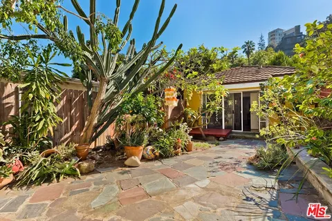 $850,000 | 8535 Walnut Drive, Los Angeles, CA 90046