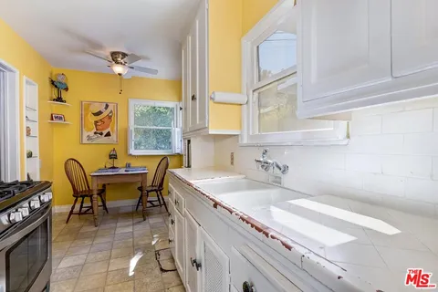 $850,000 | 8535 Walnut Drive, Los Angeles, CA 90046