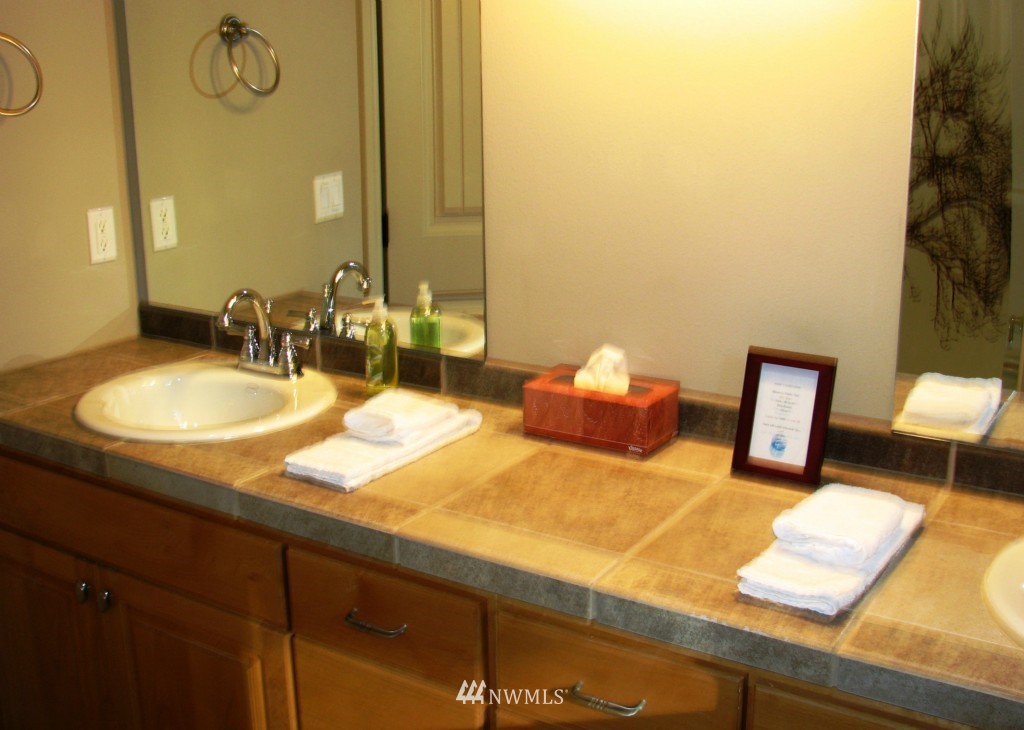 635 Ridgedale Road San Juan Island, WA 98250 - Photo 17 of 24 Gallery Image 17