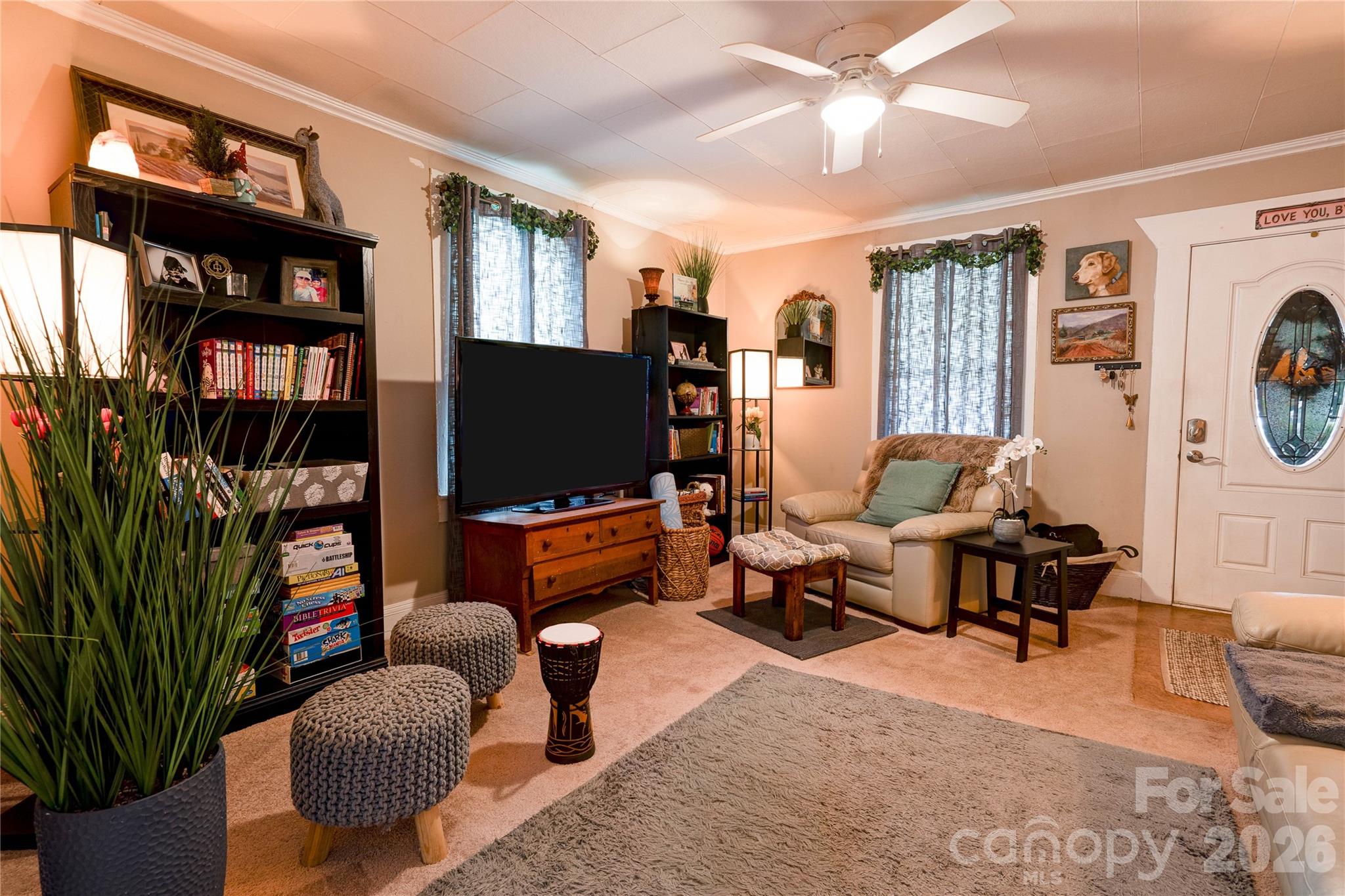 223 Waco Road Kings Mountain, NC 28086 - Photo 5 of 22 a living room with furniture workspace and a flat screen tv