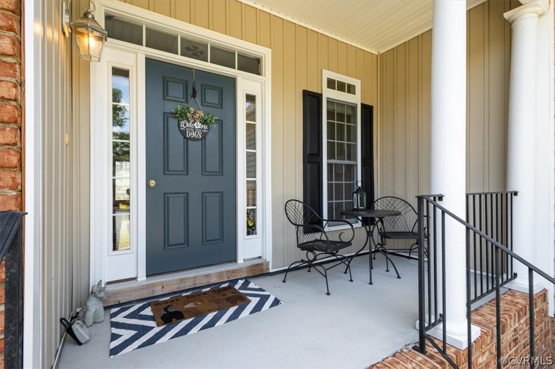 14701 Yarcombe Road Midlothian, VA 23112 - Photo 4 of 44 a room with gym equipment and windows